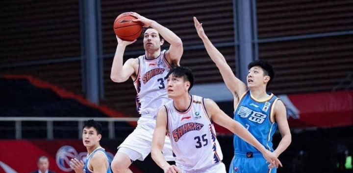 包含阿联酋男篮后卫突破关键防线,助球队取胜的词条 包含阿联酋男篮后卫突破关键防线,助球队取胜的词条