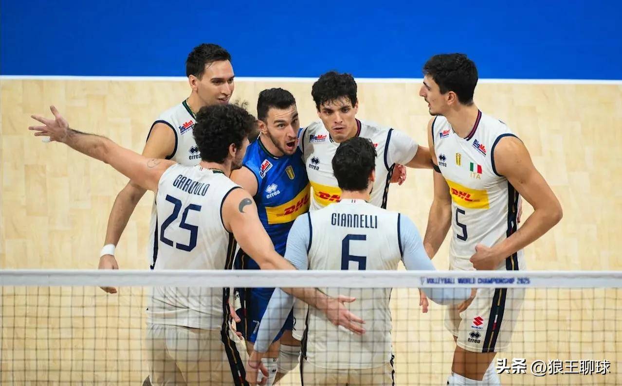 意大利对阵波兰，双方展开激烈碰撞的简单介绍