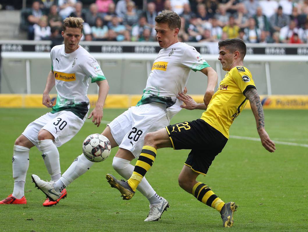 关于帕尔马状态低迷，德甲保级艰难重重的信息