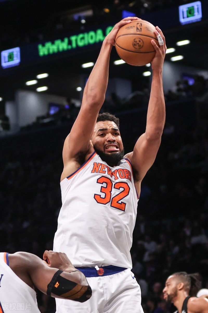 1xBit体育课程-篮网险胜尼克斯，保持不败